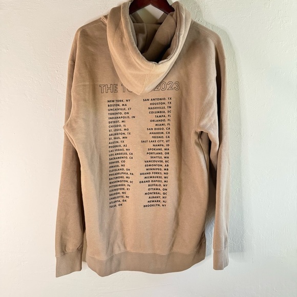 Jonas Brothers The TOUR Hoodie (2023) Size Medium - Picture 3 of 5